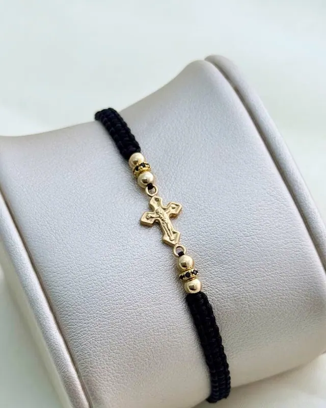 Pulsera Cristo Tejido Negro