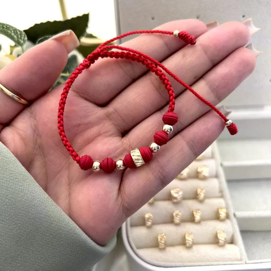 Pulsera Cuentas Rojas Tubo Dorado