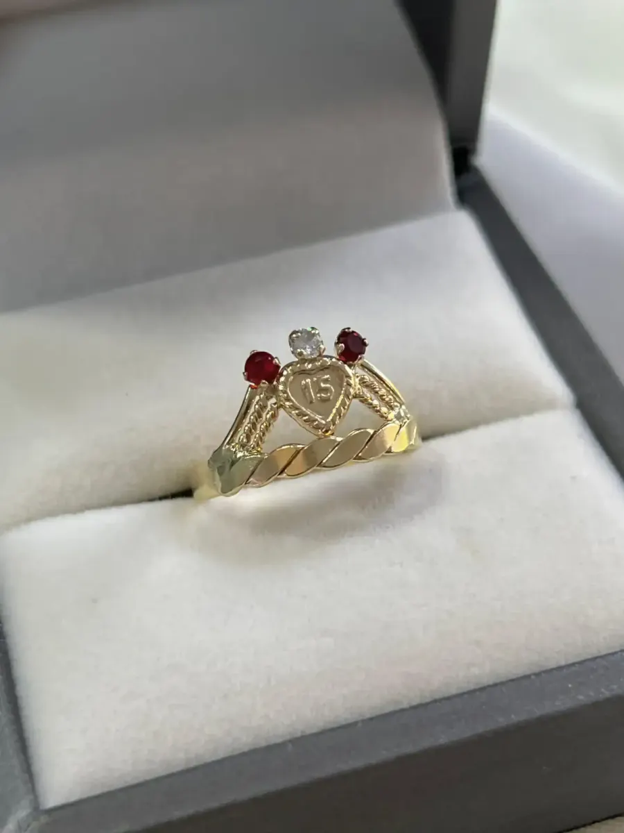 Anillo 15 Años, 3 Piedras — foto 5