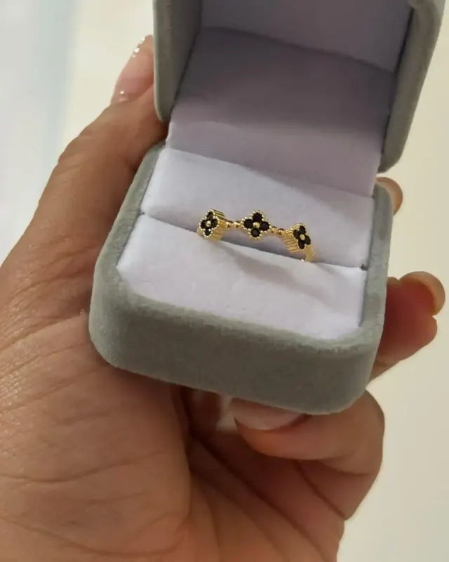 Anillo 3 Tréboles Ónix Negro Ajustable