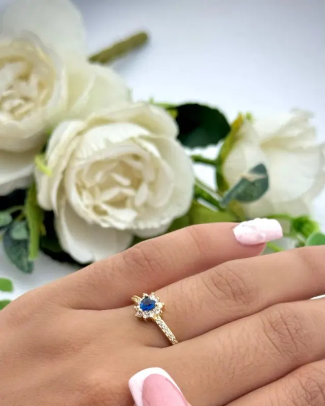 Anillo Corazón Halo Circón Ajustable