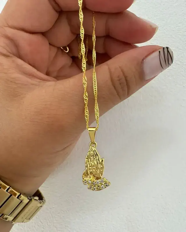 Dije Manos de Oración