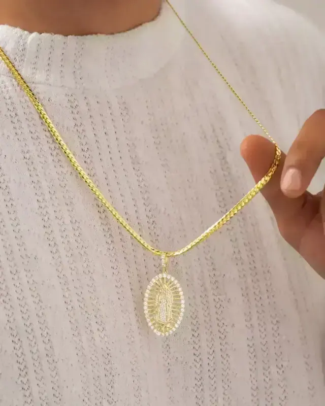 Dije Virgen Guadalupe Cristal
